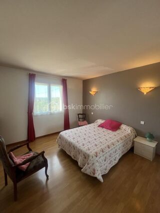  Propri�t�/ch�teau � vendre 6 pi�ces 180 m�