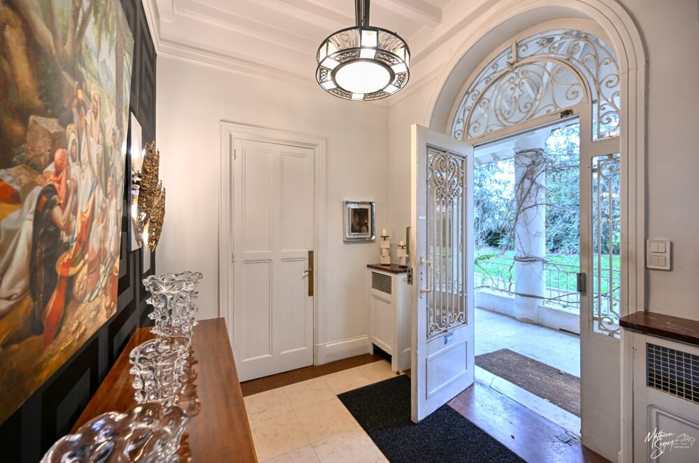 à vendre  Propriété/château Chazelles-sur-Lyon (42140)