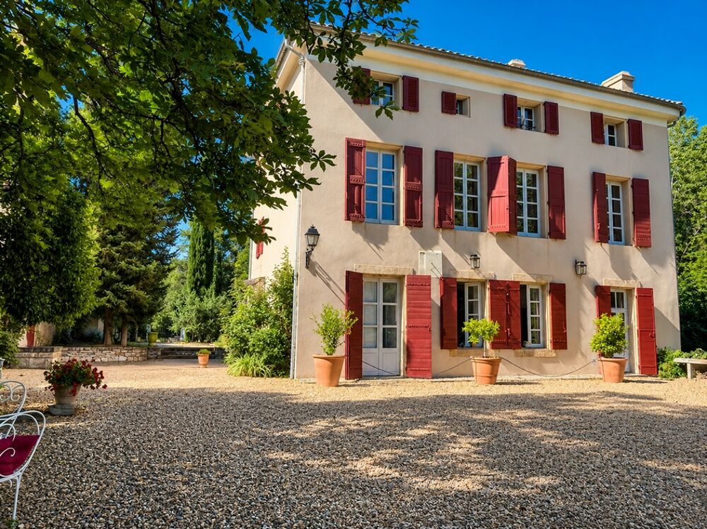 Maison 14 pièces / 420 m² / 2 808 000 EUR / AIX-EN-PROVENCE