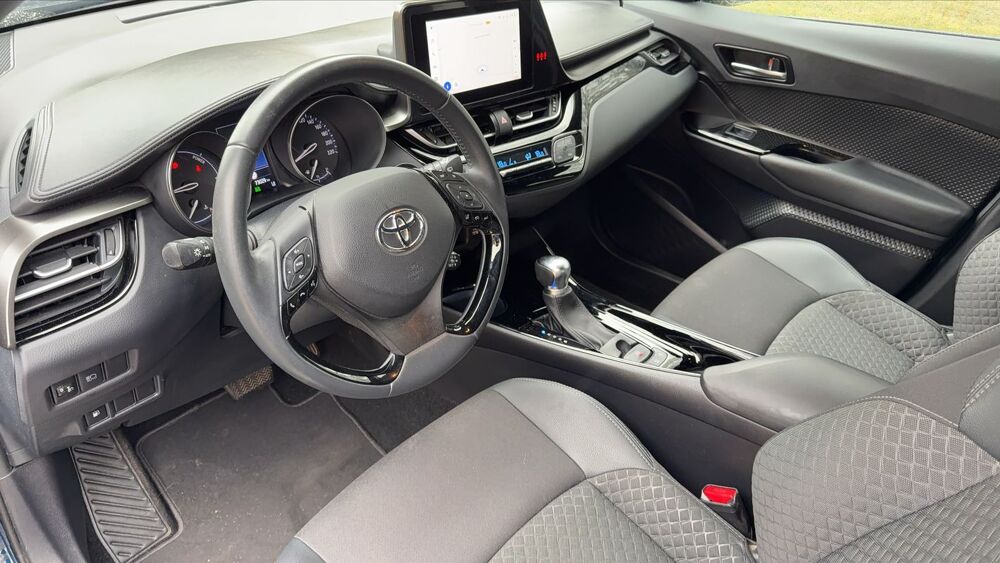C-HR 1.8 VVT-i 122 Hybride CVT Design - Premi&egrave;re main Entretien c 2023 occasion 72000 Le Mans