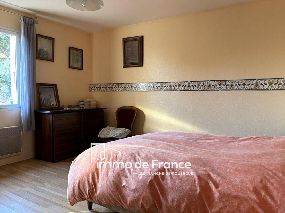 Vente Maison Pavillon plain-pied 173m²  avec atelier 55m² ,garage et terrain clos 3 234 m² Savignac