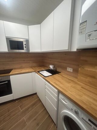  Appartement à louer 2 pièces 45 m²