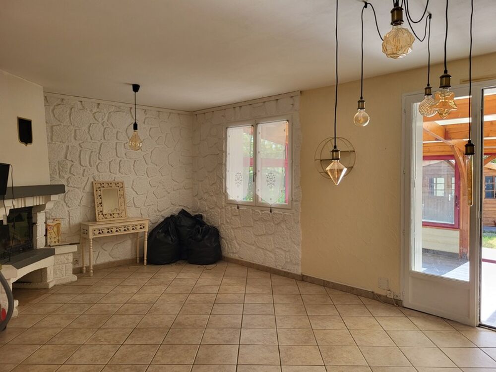 Vente Maison Maison à vendre 6 pièces AIRVAULT (79) Terrain 984 m² Airvault