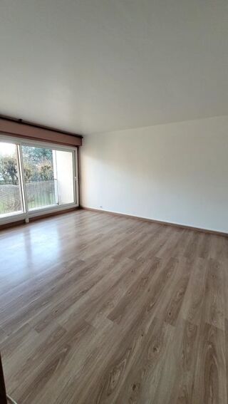  Appartement à louer 2 pièces 55 m²