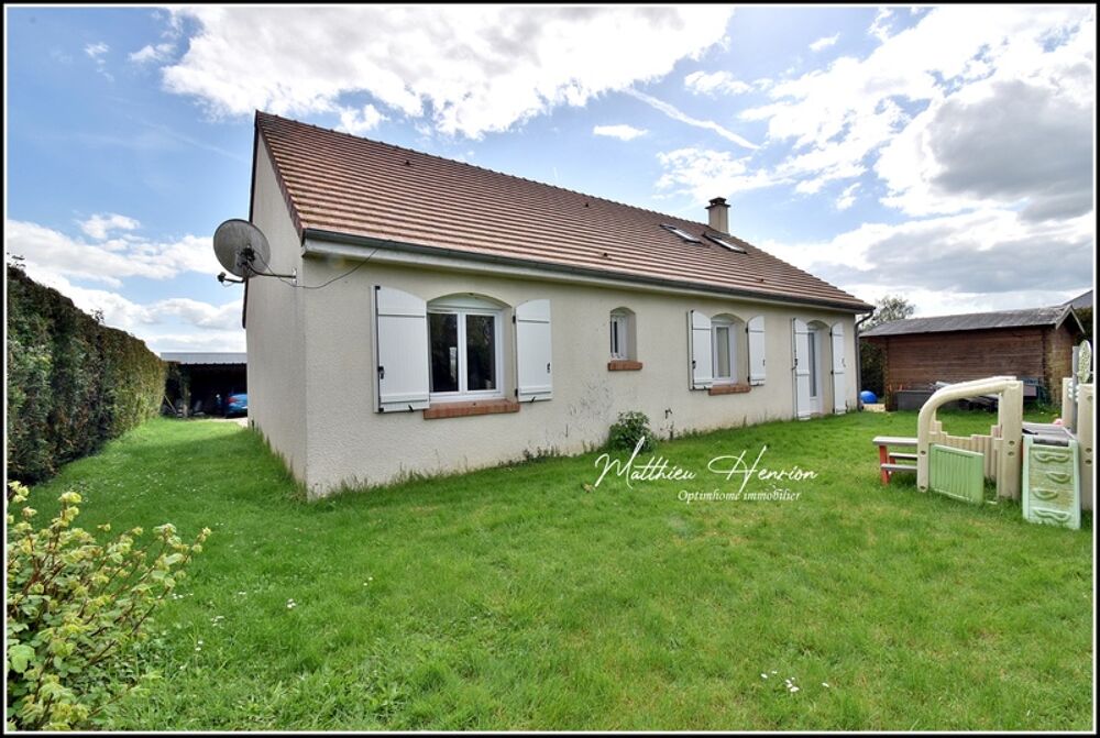 Maison 7 pièces 137 m² · à Jumelles · 137 m² · 220 000 €