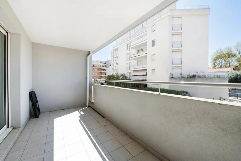 T3 lumineux avec terrasse et box à Marseille 13013