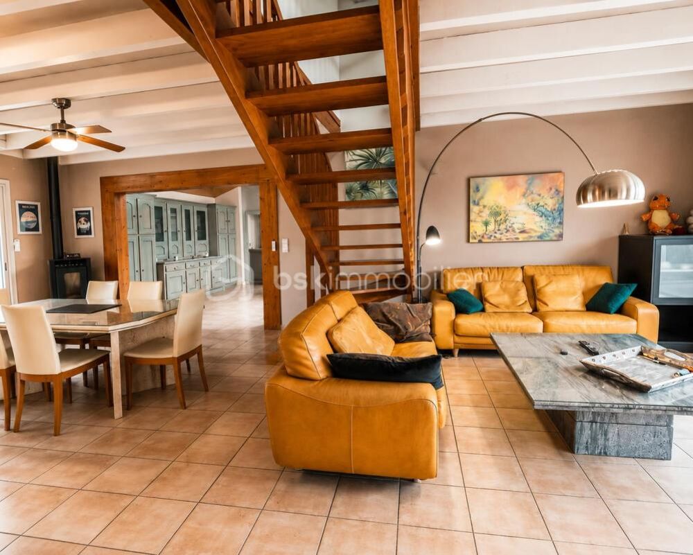 Vente Propriété/Château Propriété 255 m² avec gîte indépendant et piscine – Excellent rapport qualité/prix Creysse