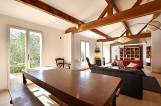  Villa à vendre 8 pièces 218 m²