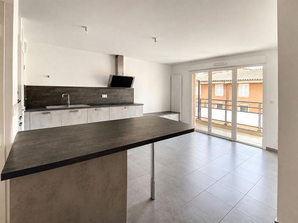 EXCLUSIVITE - A VENDRE - Appartement T3 lumineux avec balcon et garage - Saint-Laurent-sur-Saône (01750)