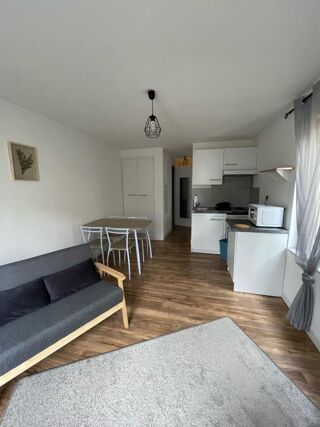  Appartement à louer 2 pièces 27 m²