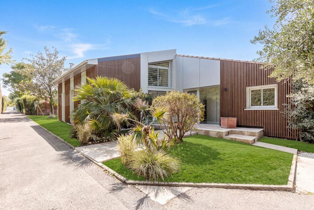 Vente Villa Villa d'architecte de 233 m2 avec piscine et jardin paysagé à Villenave d'Ornon Villenave d ornon