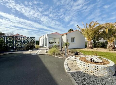   Maison r�nov�e 6 pi�ces 141 m� � Saint-Jean-de-Monts Maison - 6 pi�ce(s) - 141 m�