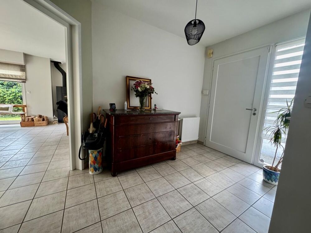 Vente Maison Maison individuelle en semi plain pied 200 m² habitables – Wasquehal – Terrain arboré 850 m² Wasquehal