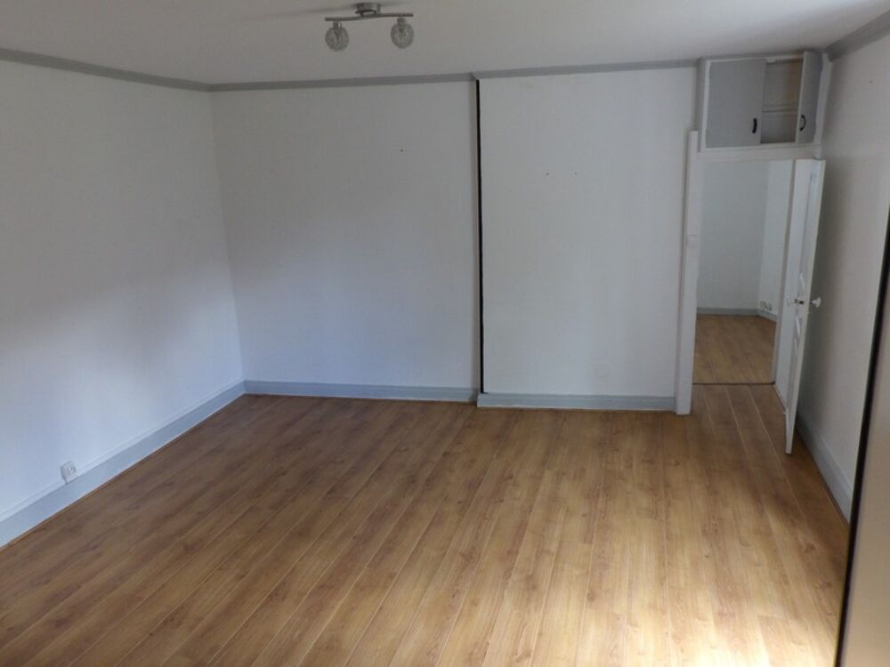 Maison à vendre 6 pièces NERIS LES BAINS (03)