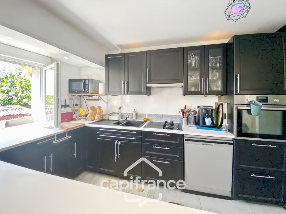 À VENDRE LOPERHET (29470) - MAISON INDIVIDUELLE TYPE F5 - 4 CHAMBRES - CENTRE-BOURG - TERRAIN 774 M²