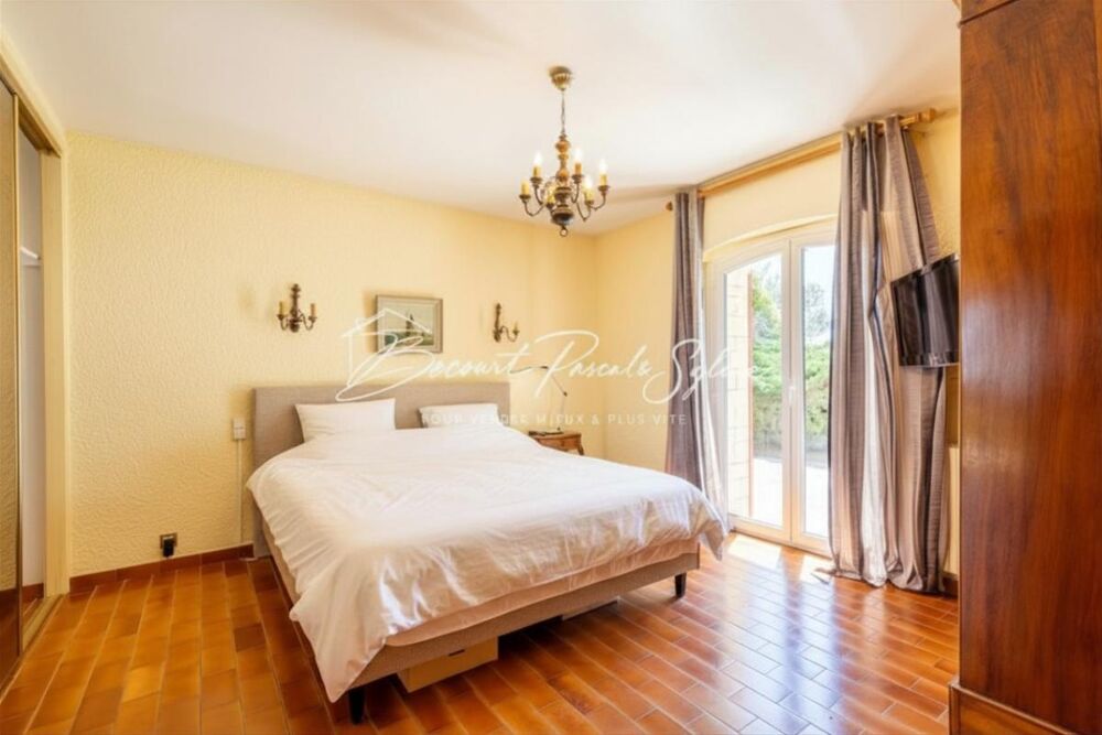 à vendre  Propriété/château Beaumes-de-Venise (84190)