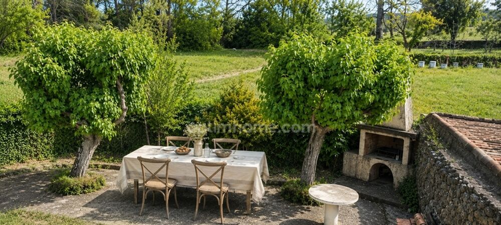 Villa traditionnelle au coeur de la nature de Correns