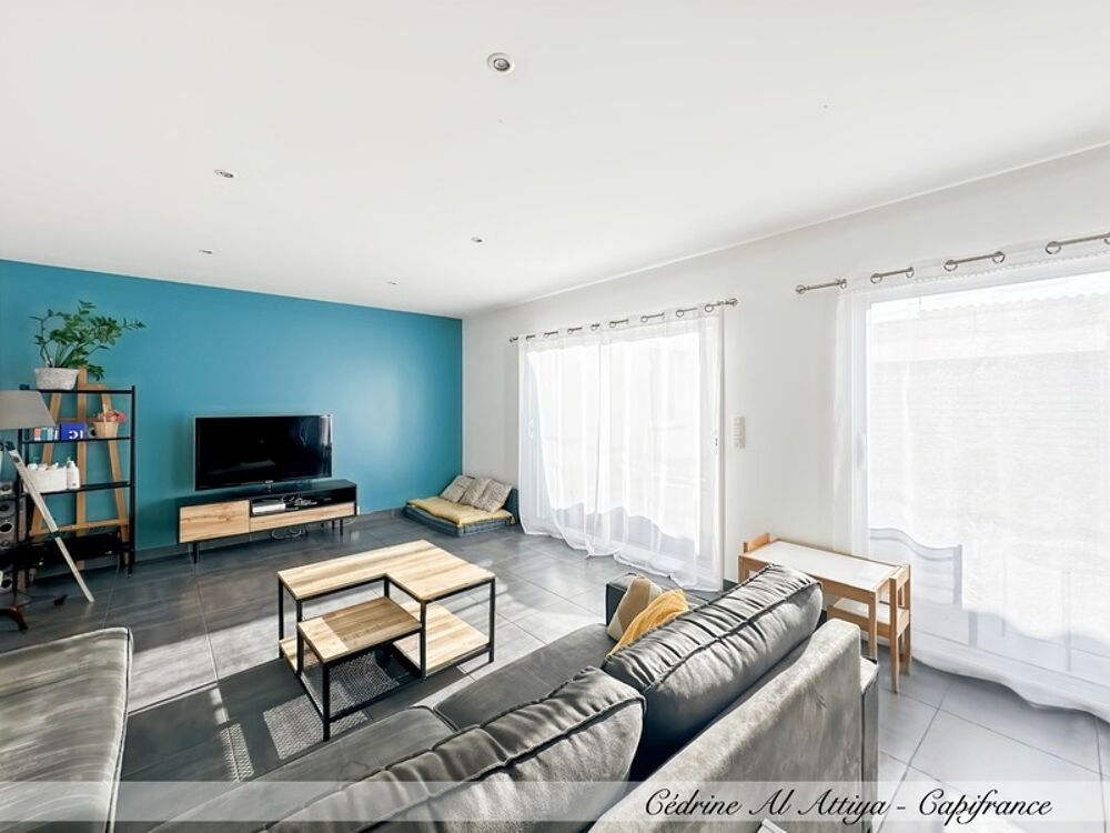 Vente Maison Maison à vendre à LA ROCHELLE, 4 pièces, 107m2 avec cour, dépendance et cave La rochelle