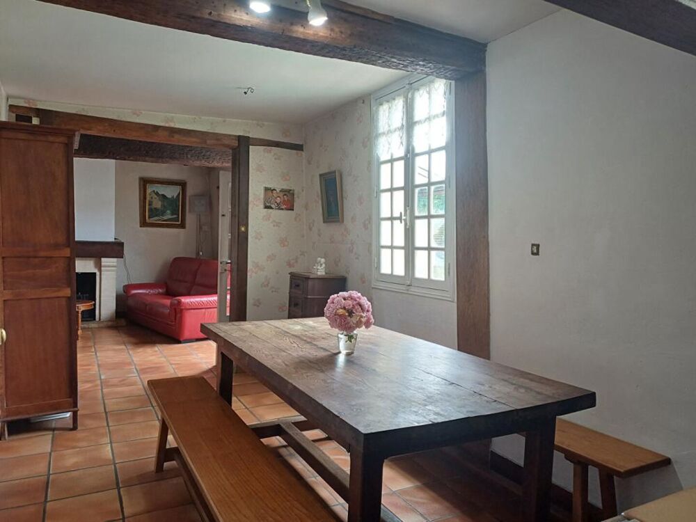 MAISON EN PIERRES