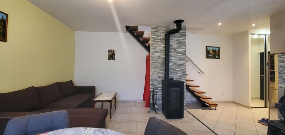 Lots de deux appartements + cave au sein d'une copropriété