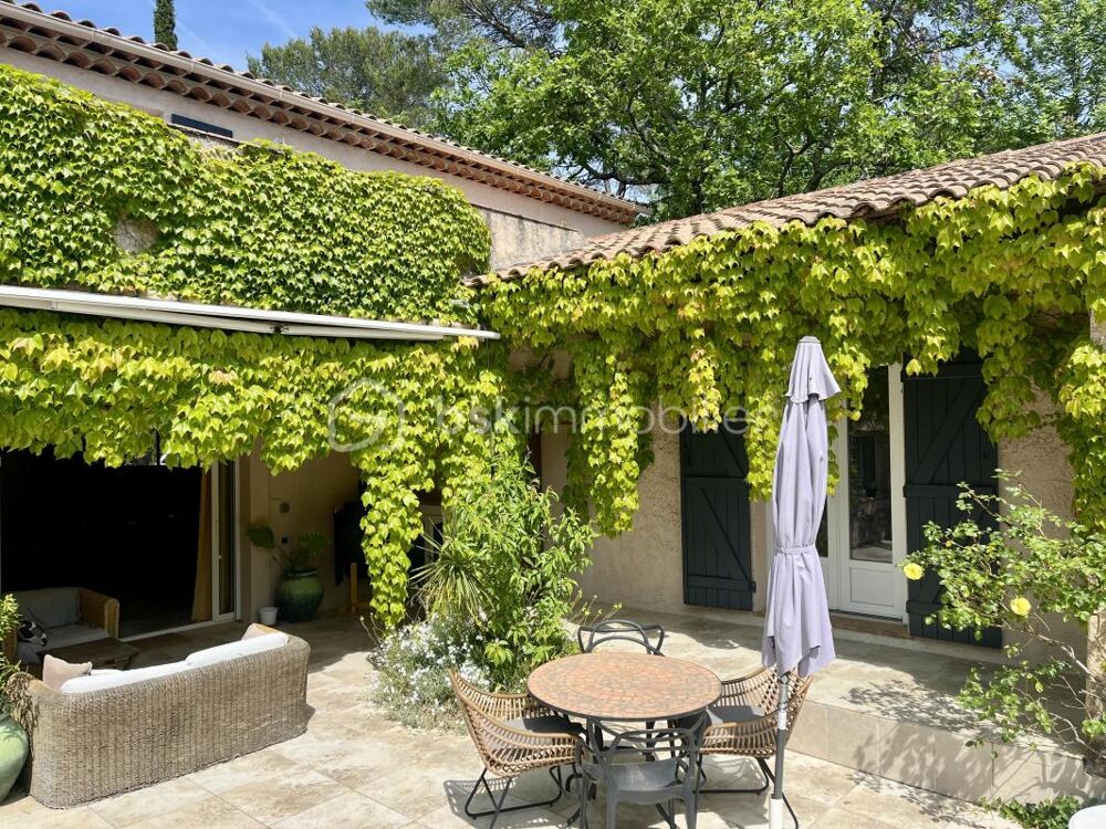 Vente Maison ST Paul En Forêt (83440) -    Un seul bien, de multiples revenus : location saisonnière, résidentielle et événementielle ! Saint paul en foret