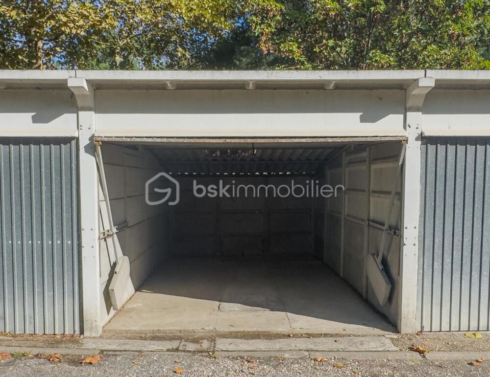 Vente Parking/Garage Grand BOX de 16,5 m² proche résidences et RER Massy-Palaiseau ! Palaiseau