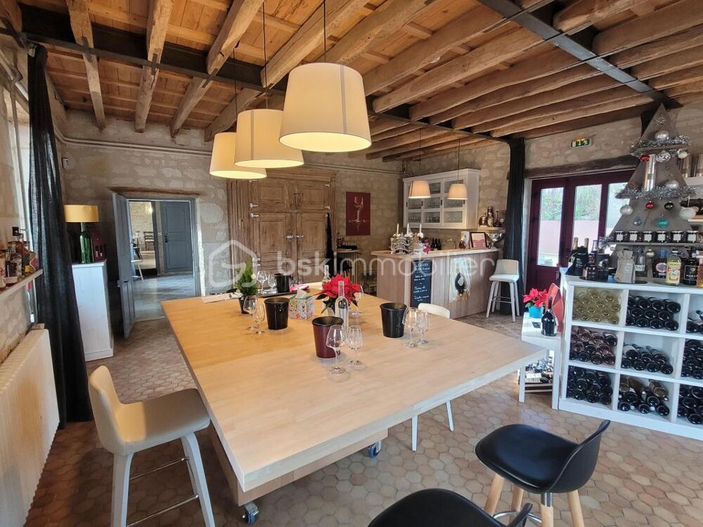 Belle propriété en coeur de village proche de Chinon