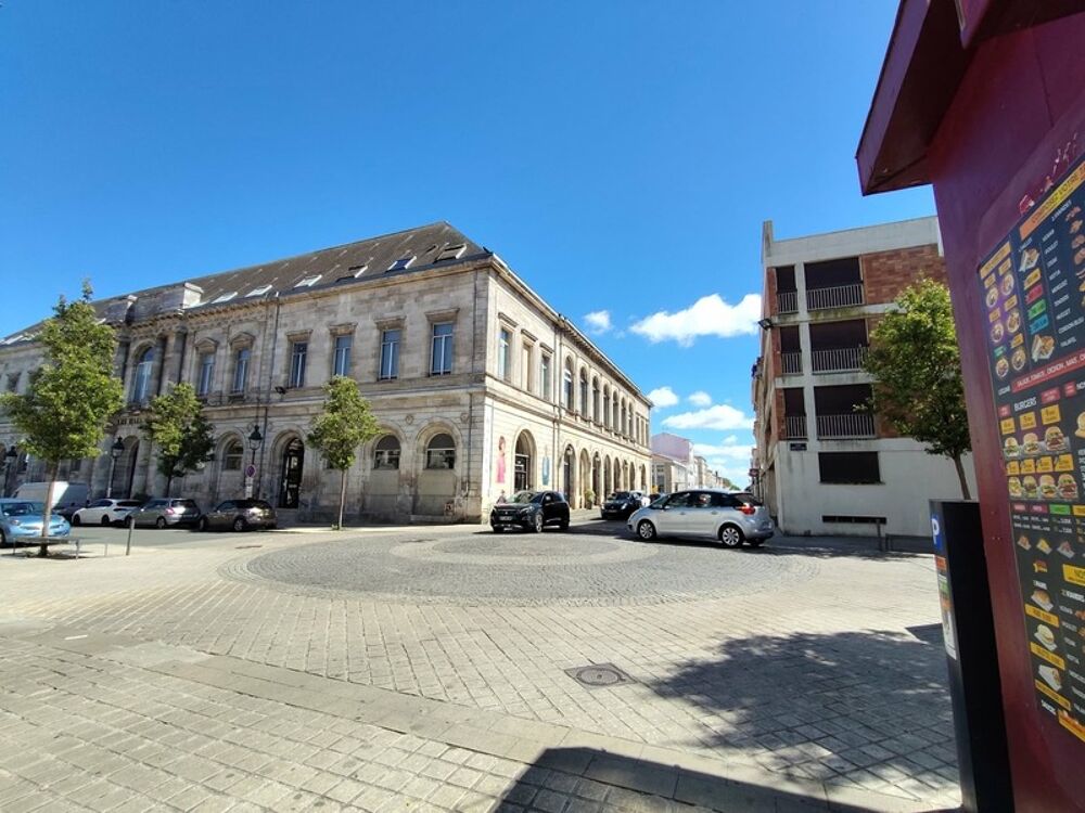 Vente Appartement Rochefort Hyper Centre – Studio ou Local Professionnel – Usage mixte autorisé Rochefort