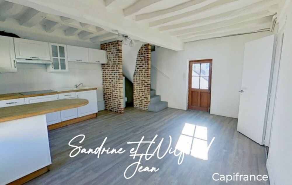 LES ANDELYS (27) - Maison de ville avec cour  2 chambres  Coeur du Grand Andely