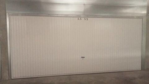 Parking / Garage � louer 