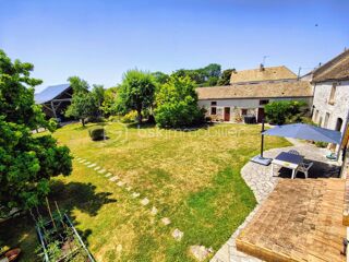  Maison à vendre 15 + pièces 296 m²