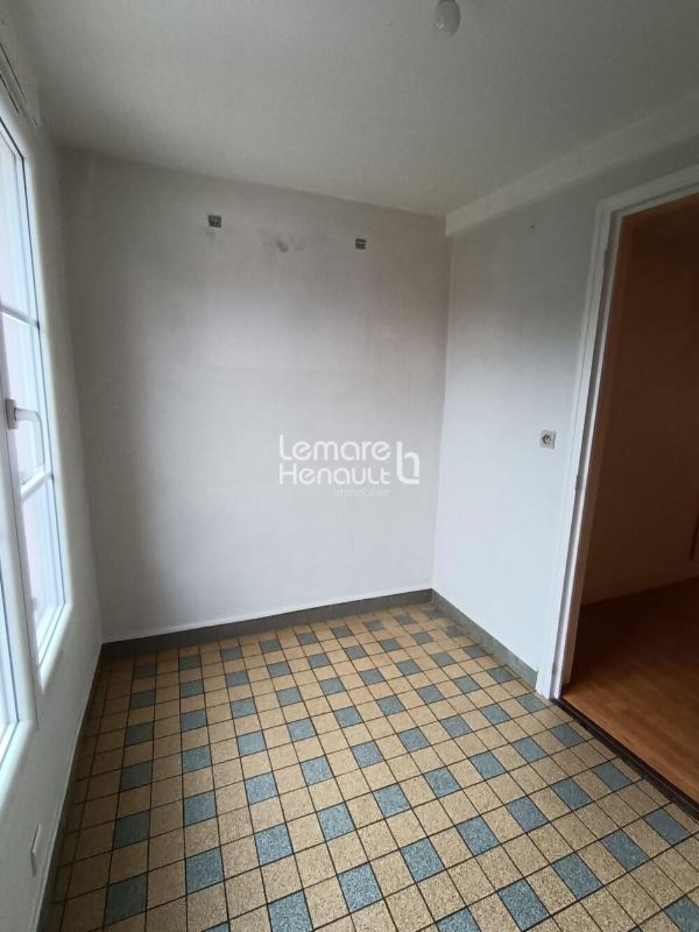 Location Appartement Bel appartement de caractère F2 - 65.71 m² - Isolation revue Dreux