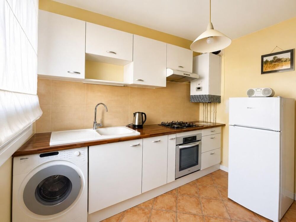 Appartement 3 pièces 63 m² - 2 Chambres - Cave - Parking - Parc - Piscine - Tennis - Tram Ligne 5 - Proximité Parc Montcalm