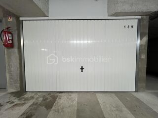  Parking / Garage à vendre 