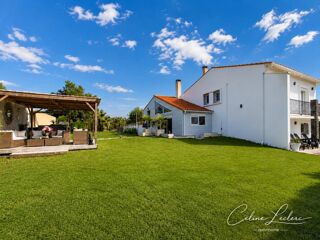  Propriété/château à vendre 6 pièces 134 m²