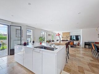  Maison � vendre 10 pi�ces 260 m�