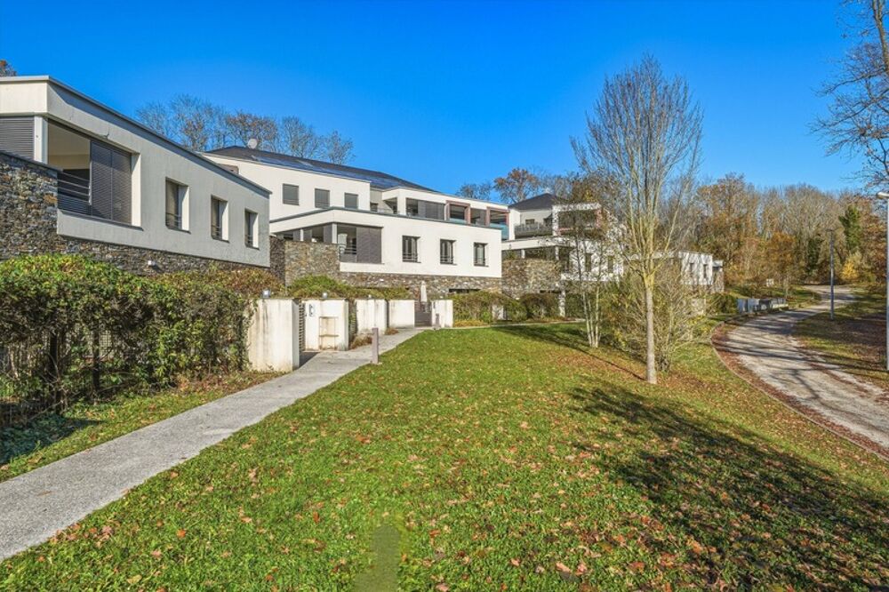 Vente Appartement Appartement à vendre 3 pièces DIVONNE LES BAINS (01) - 68 m2 - terrasse 35 m2, cave et 1 box Divonne les bains