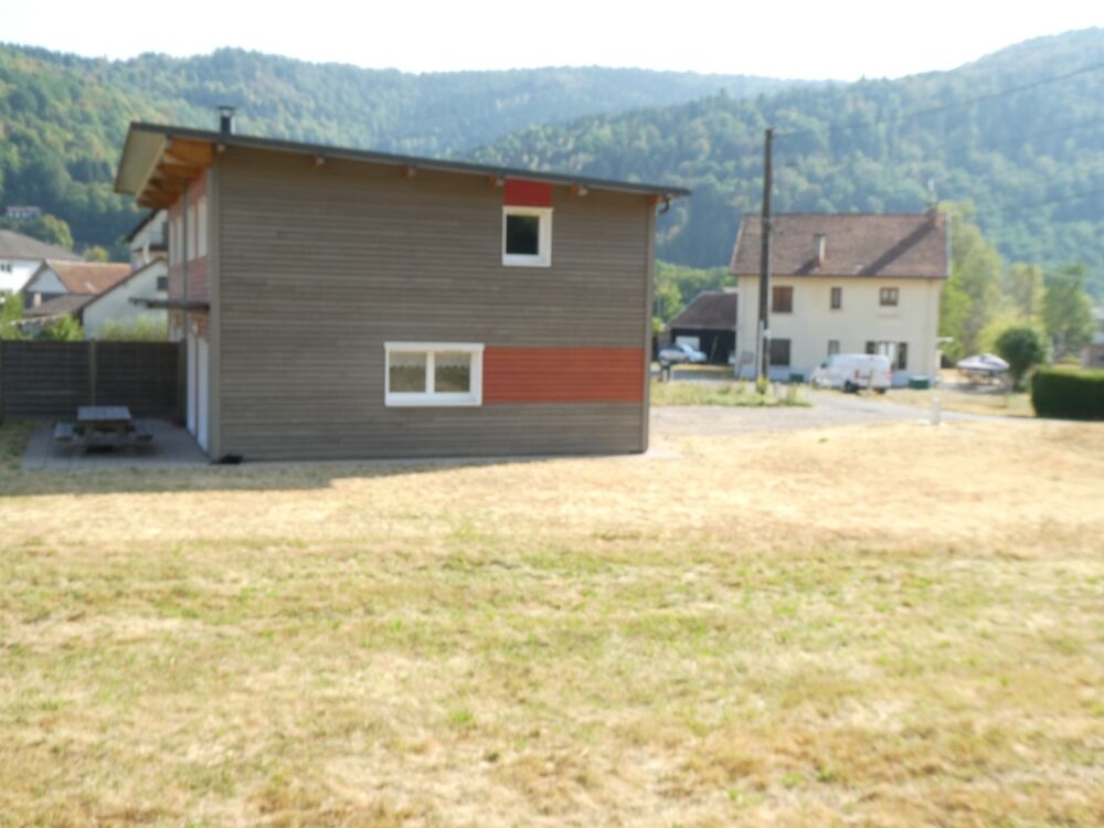 Vente Maison (88) à vendre  maison récente T5 de 95m² vendue meublée , terrain 500m² Fresse sur moselle