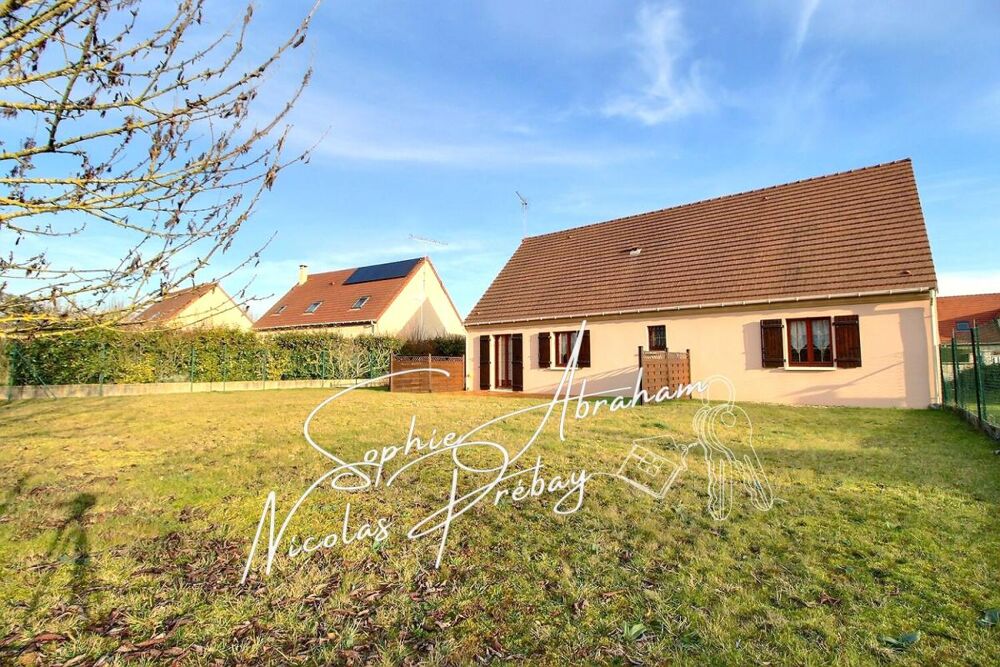 Vente Maison Maison de plain-pied, 4 chambres, garage et jardin Angerville