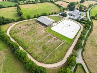  Proprit/chteau  vendre 7 pices 150 m