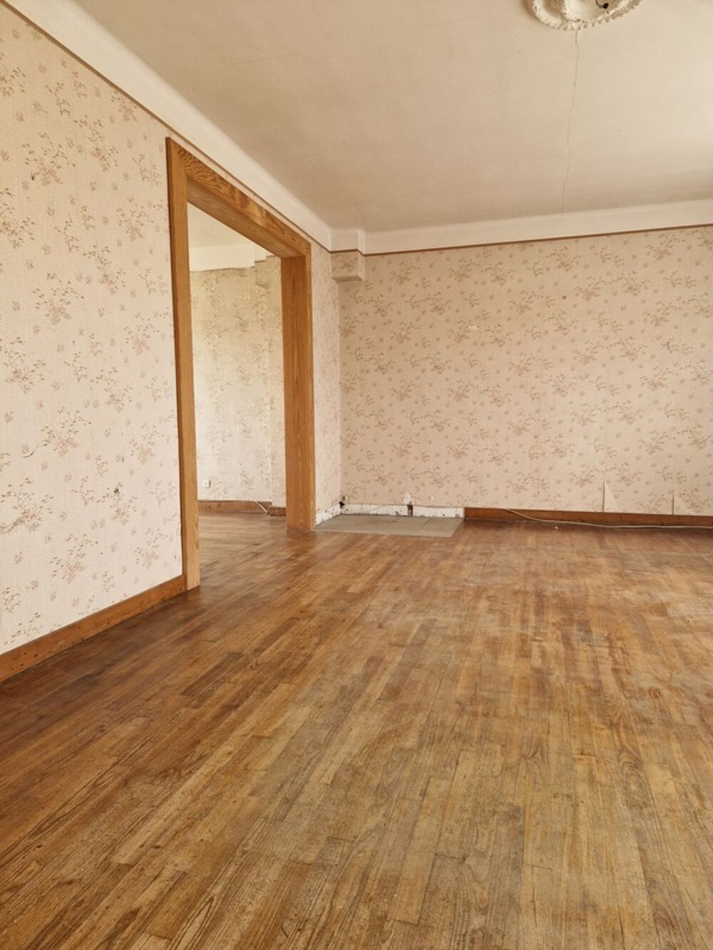 Maison à vendre 7 pièces GRACES (22)