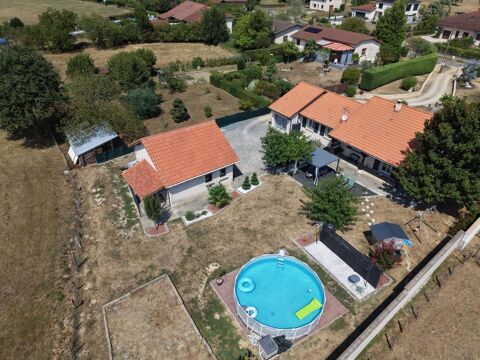   ? COUP DE CŒUR À ATTIGNAT ! ? Maison - 6 pièce(s) - 159 m²
