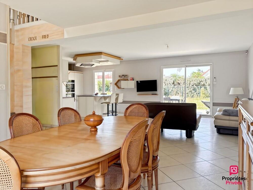 Vente Maison Maison La Bazoge 8 pièce(s) 148 m2 La bazoge