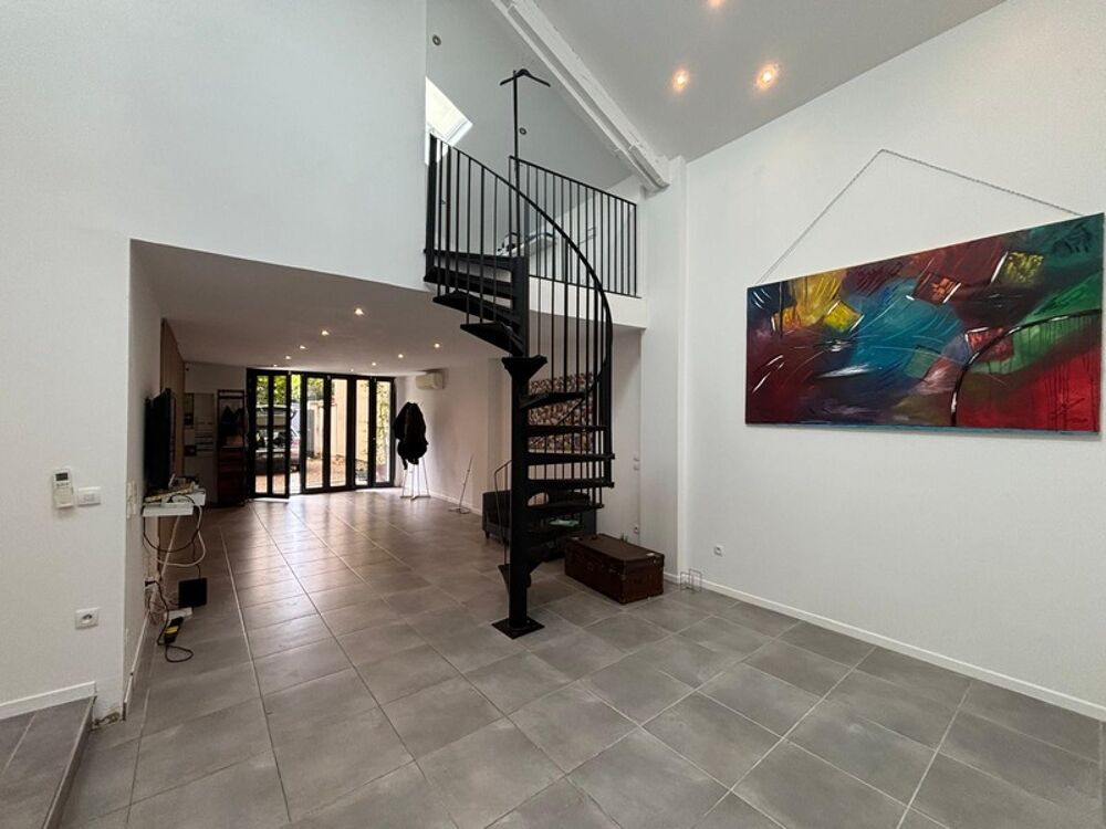 Vente Maison Maison esprit LOFT proche métro, avec dépendance. Pour famille ou activité professionnelle Creteil