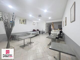  Immeuble � vendre 9 pi�ces 317 m�