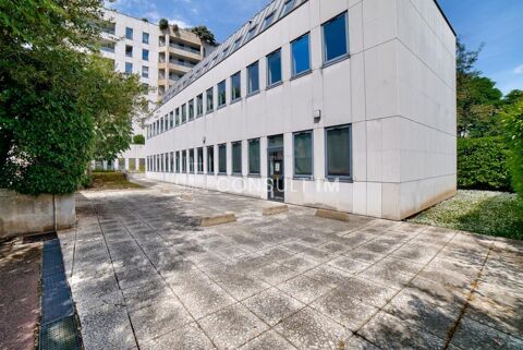 Lumineux, belle HSP, centre ville 8400000 92400 Courbevoie