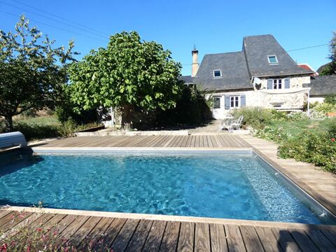   Maison 130 m2 / 3 chambres / piscine / terrain 5749m² Maison - 5 pièce(s) - 130 m²