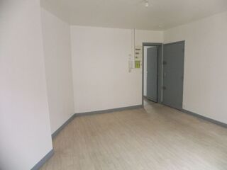  Appartement à louer 2 pièces 46 m²