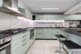  Maison � vendre 9 pi�ces 205 m�