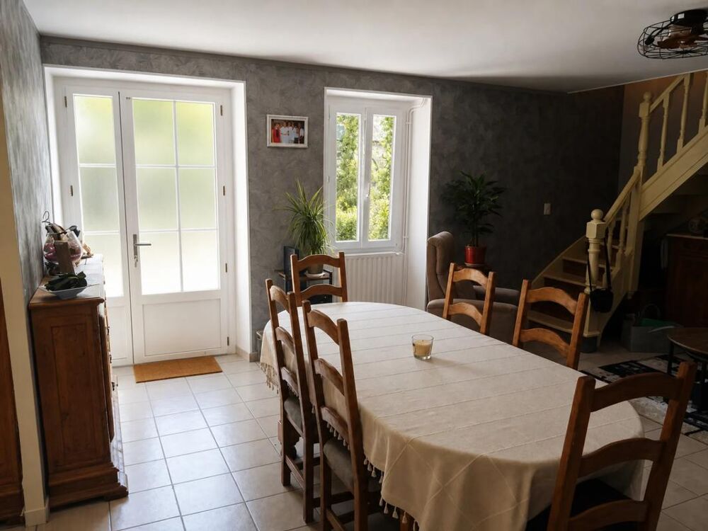 Maison de 7 pièces de 123 m² avec jardin à Beaumarchés